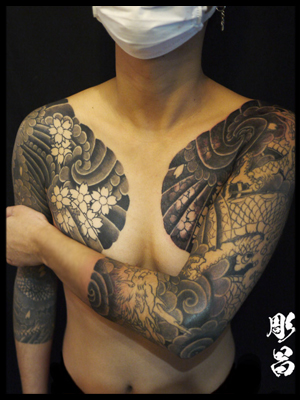 女性刺青 タトゥー 刺青 和彫りは東京のseek